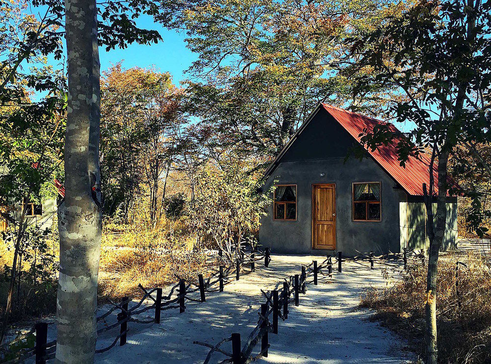 Gwango Heritage Resort Dete Экстерьер фото